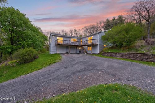 5 Mohameds Farm Way, Wynantskill, NY, 12198-2708 | Card Image