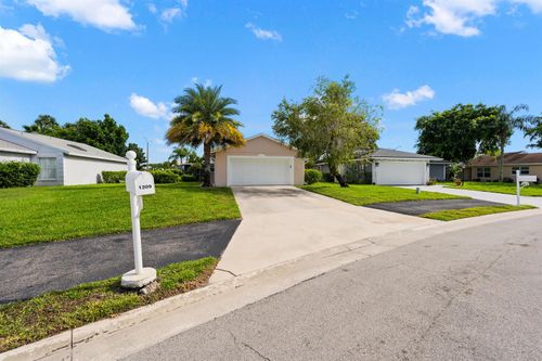 1209 Pine Sage Cir, West Palm Beach, FL, 33409-7063 | Card Image