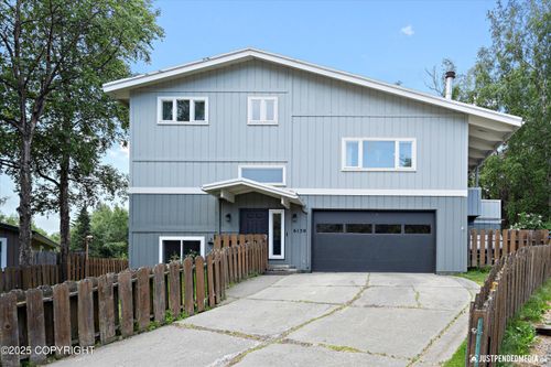 6150 Collins Cir, Anchorage, AK, 99502-2125 | Card Image