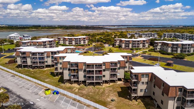 H9 - 2008 E Fort Macon Rd, Condo with 2 bedrooms, 2 bathrooms and null parking in Atlantic Beach NC | Image 27
