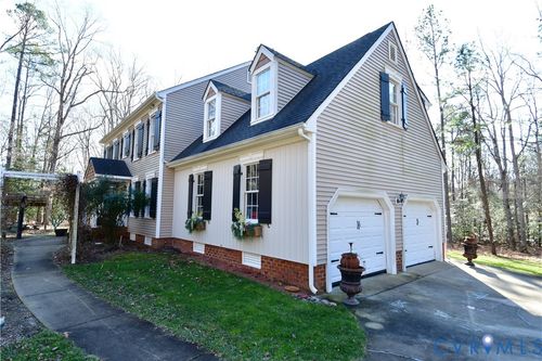 9101 Woodpecker Rd, Chesterfield, VA, 23838-5131 | Card Image