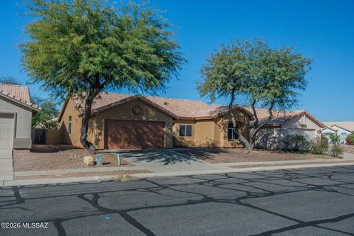 9051 N Shadow Rock Drive, Tucson, AZ, 85743 | Card Image