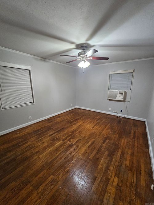 309 W J Ave, North Little Rock, AR, 72116-8172 | Card Image