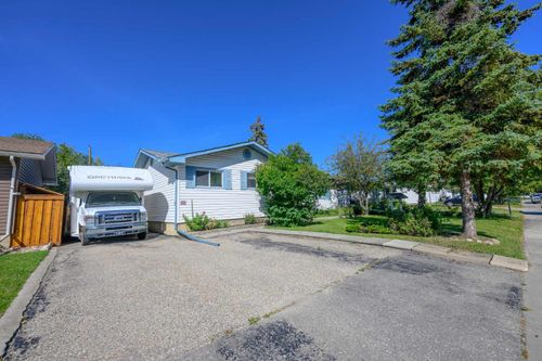 9630 91b Ave, Grande Prairie, AB, T8V0H2 | Card Image