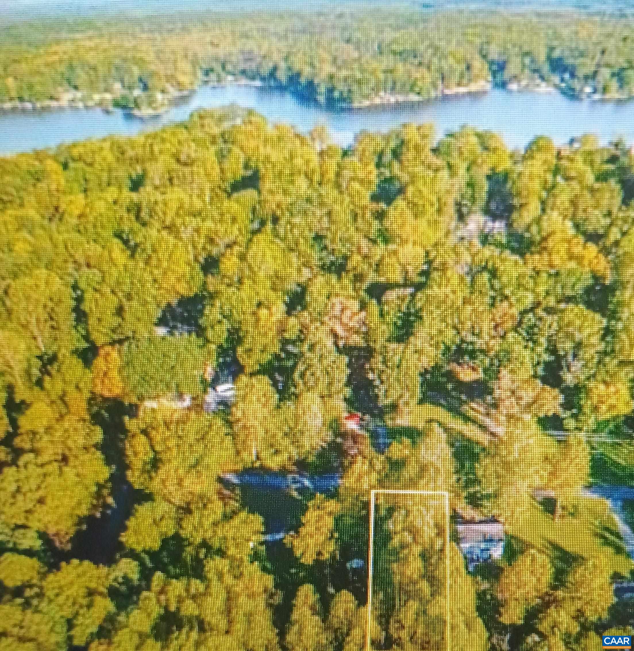 Land in Louisa