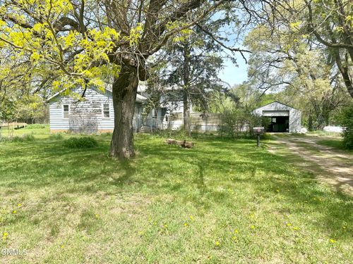 10185 99th St Se, Oakes, ND, 58474-9154 | Card Image