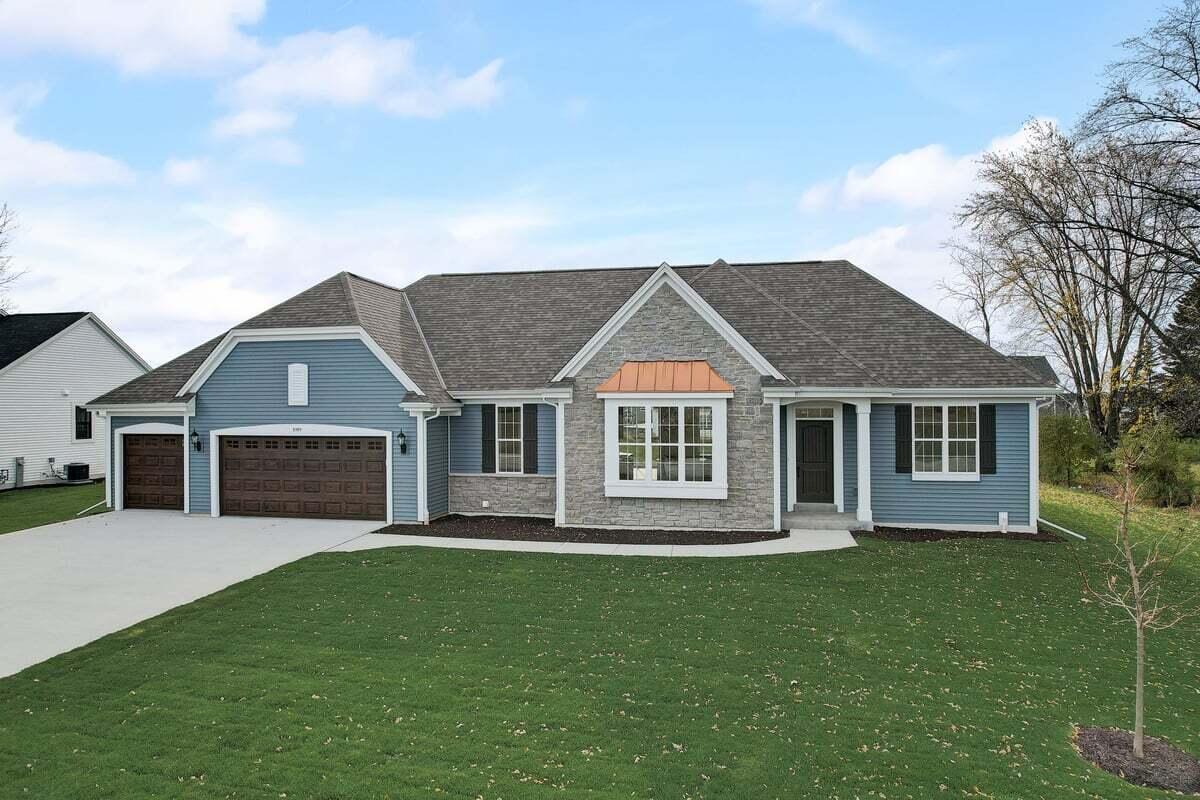 Falls Rd, Grafton, WI 53024