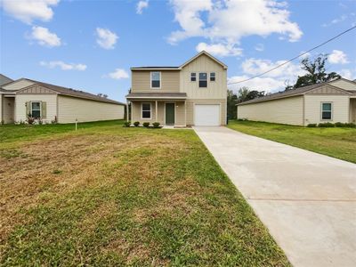 2527 18th Street, House other with 4 bedrooms, 2 bathrooms and null parking in Hempstead TX | Image 1