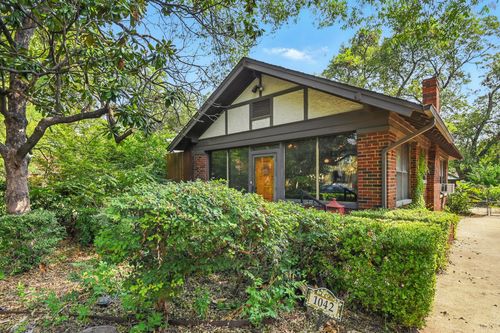 1042 N Clinton Ave, Dallas, TX, 75208-3611 | Card Image