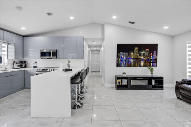 24260 Sw 129 Th Path, House other with 3 bedrooms, 1 bathrooms and null parking in Homestead FL | Image 8