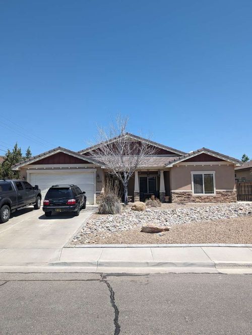 4800 Bering Street, Farmington, NM, 87401 | Card Image