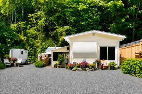 49-1650 Columbia Valley Rd, Lindell Beach, BC, V2R4X4 | Card Image