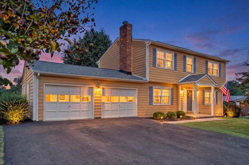72 Hillandale Dr, Troutville, VA, 24175-6689 | Card Image