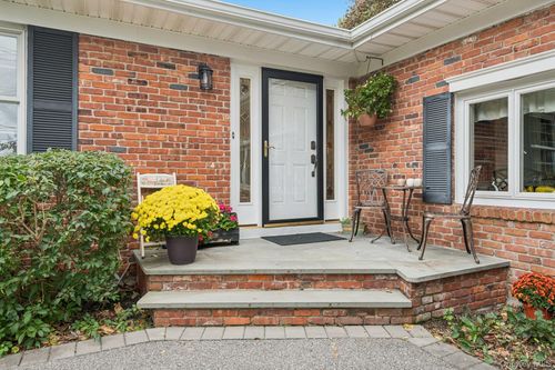 312 Great River Rd, Great River, NY, 11739-3010 | Card Image