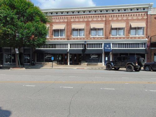 116 Jackson Ave N, Russellville, AL, 35653-2230 | Card Image