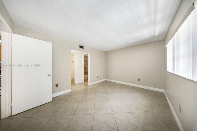 APT-103 - 5249 Nw 7 Th St, Condo with 2 bedrooms, 2 bathrooms and null parking in Miami FL | Image 8
