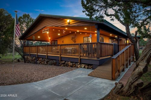 3339 Navajo Drive, Overgaard, AZ, 85933 | Card Image