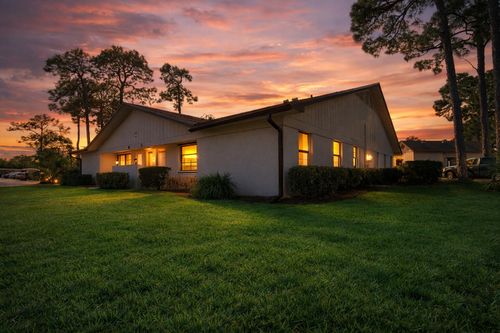 a-2821 Stoneway Ln, Fort Pierce, FL, 34982-4341 | Card Image