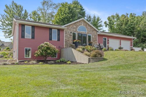 4113 Meyer Dr, Hamilton, MI, 49419-9205 | Card Image