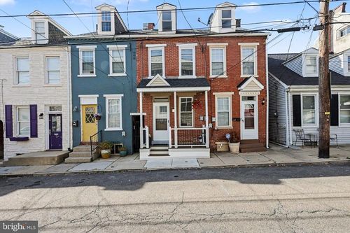 440 N Water St, LANCASTER, PA, 17603-2927 | Card Image