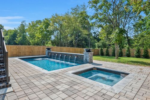 6306 Highway 100, Nashville, TN, 37205-4221 | Card Image