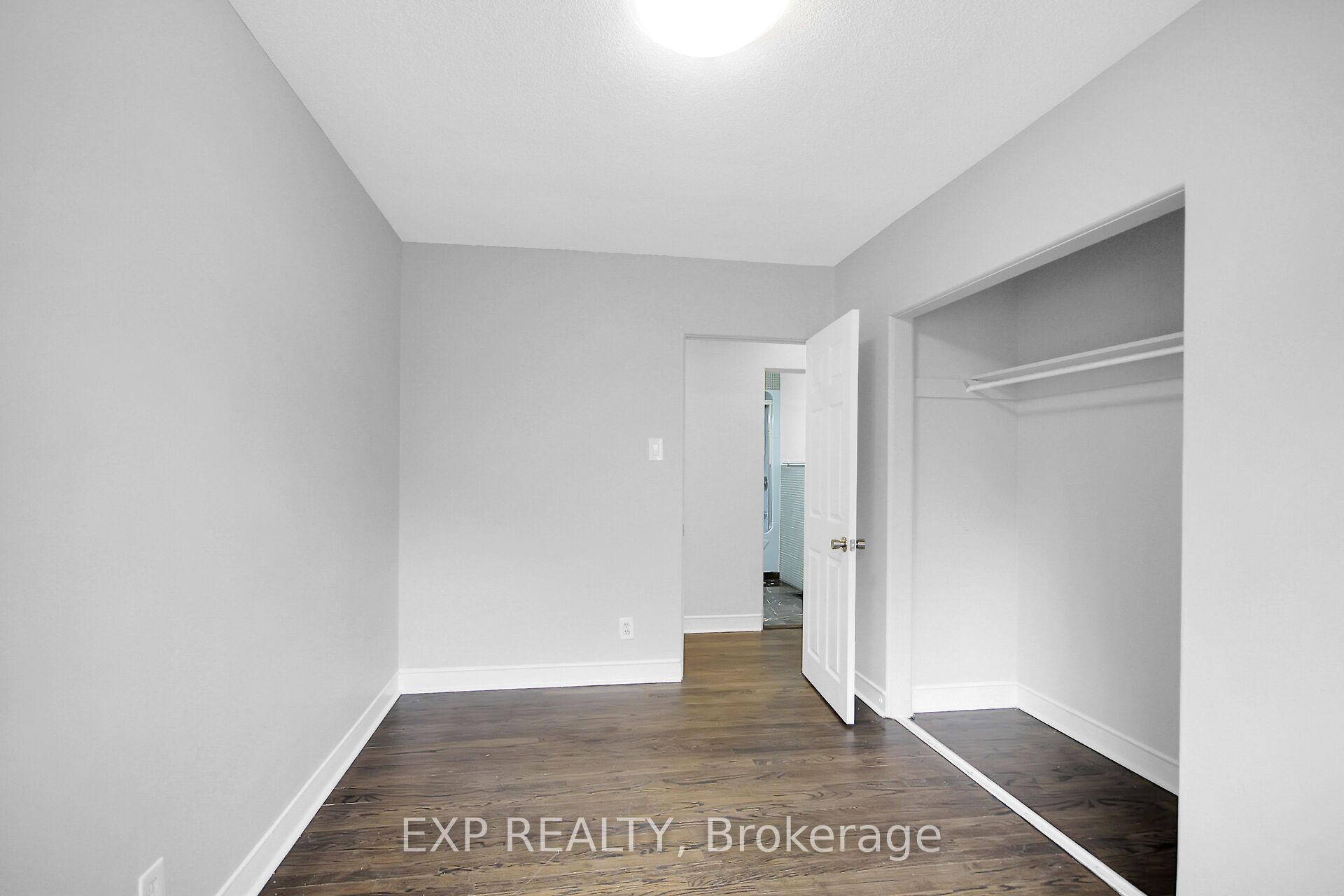 Residential Lease in Parkway Park - Queensway Terrace S and Area