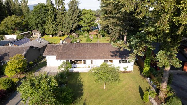 12730 226 St, House other with 3 bedrooms, 1 bathrooms and 4 parking in Maple Ridge BC | Image 33