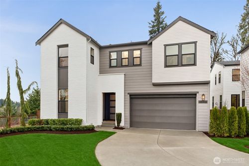 13806 Se 85th St, Newcastle, WA, 98059-3305 | Card Image