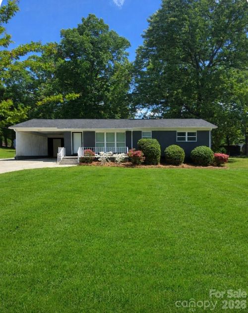421 Kingfield Dr Sw, Concord, NC, 28027-7013 | Card Image