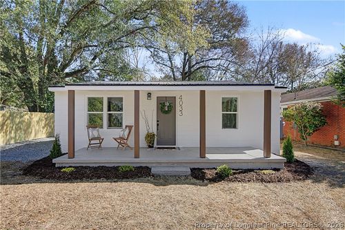 4033 E Cole St, Hope Mills, NC, 28348-2431 | Card Image