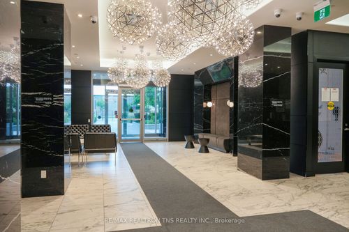 901-31 Tippett Rd, Toronto, ON, M3H0C8 | Card Image