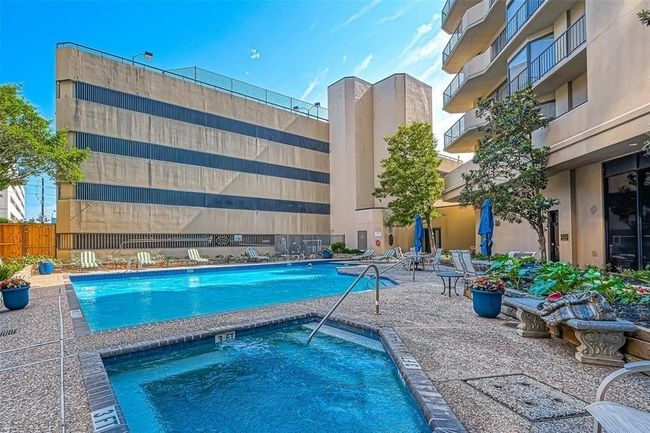 APT-1002 - 3350 Mccue Rd, Condo with 2 bedrooms, 2 bathrooms and 2 parking in Houston TX | Image 24