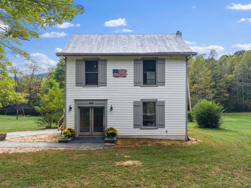 6536 Circle Creek Rd, Penhook, VA, 24137-1248 | Card Image
