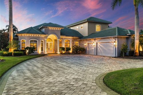 7627 Palmer Ct, NAPLES, FL, 34113-3054 | Card Image