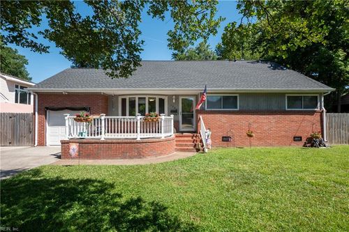 1724 Kingsway Rd, Norfolk, VA, 23518-4318 | Card Image