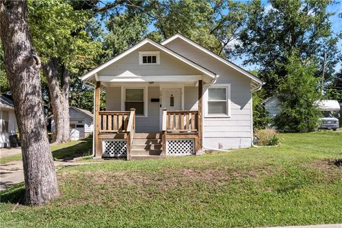 2922 W 43rd Ter, Kansas City, KS, 66103-3202 | Card Image