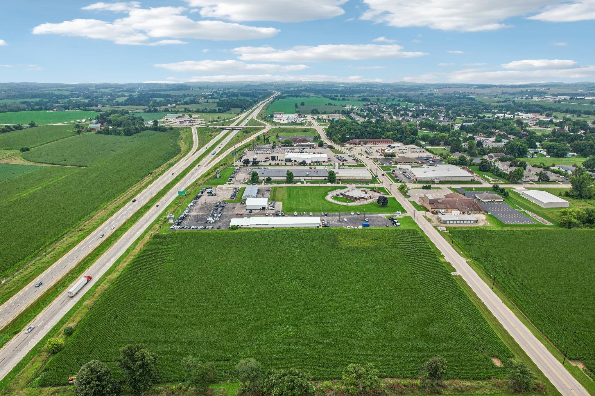 950 East Ave, Lomira, WI 53048