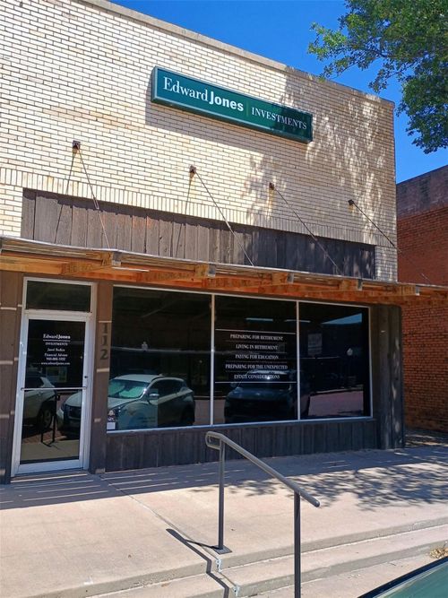 112 N Washington Street, Seymour, TX, 76380 | Card Image