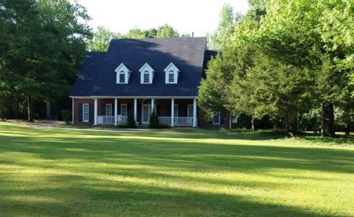 10300 Kentwood Estates Dr, Cordova, TN, 38018-7115 | Card Image