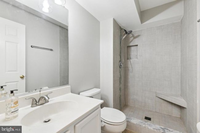 14208 Creekbranch Way, Townhouse with 3 bedrooms, 4 bathrooms and null parking in GAINESVILLE VA | Image 18