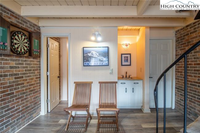 UNIT-7 - 104 Snowplow Ln, Condo with 3 bedrooms, 3 bathrooms and null parking in Beech Mountain NC | Image 27