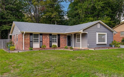 5111 Cheviot Rd, Greensboro, NC, 27455-2223 | Card Image