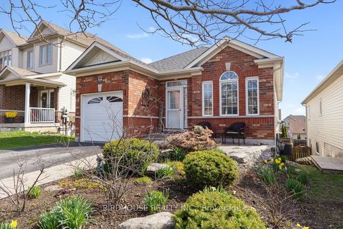 316 Blacksmith Way, Peterborough, ON, K9L0B5 | Card Image