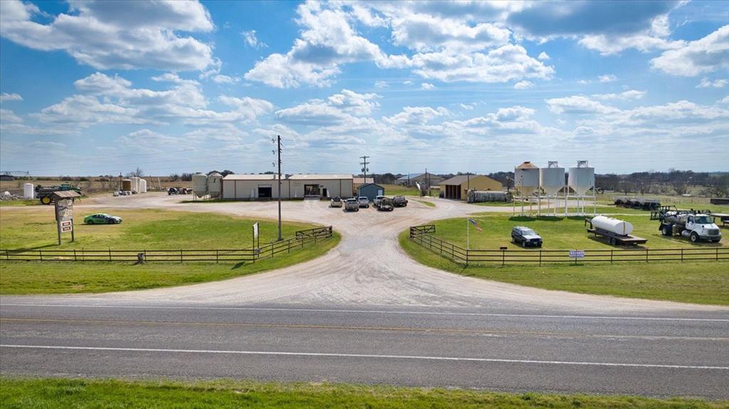 604 E Coyote Trl, Richland Springs, TX 76871