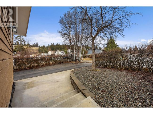 37 Breccia Dr, House other with 4 bedrooms, 3 bathrooms and 2 parking in Logan Lake BC | Image 8