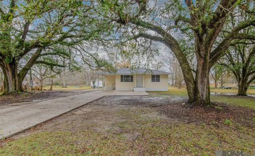 42146 Church Point Rd, Gonzales, LA, 70737 | Card Image