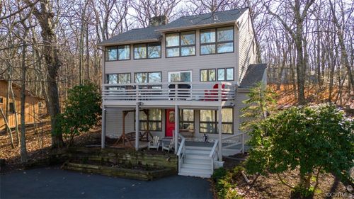 394 Blackrock Dr, ROSELAND, VA, 22967-8014 | Card Image