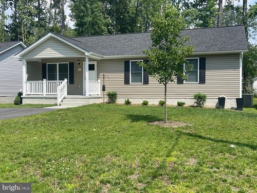 94 Oak Ln, COLONIAL BEACH, VA, 22443-5652 | Card Image