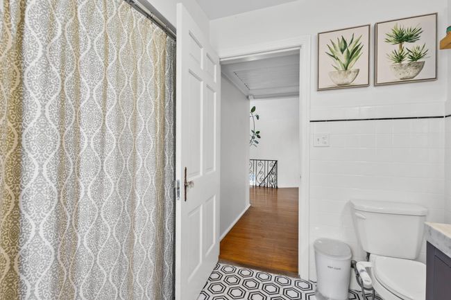 Remodeled Upstairs Full Bath | Image 26