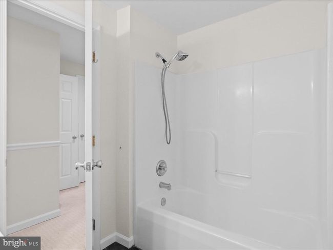 10612 Winfield Loop, Townhouse with 4 bedrooms, 4 bathrooms and null parking in MANASSAS VA | Image 31